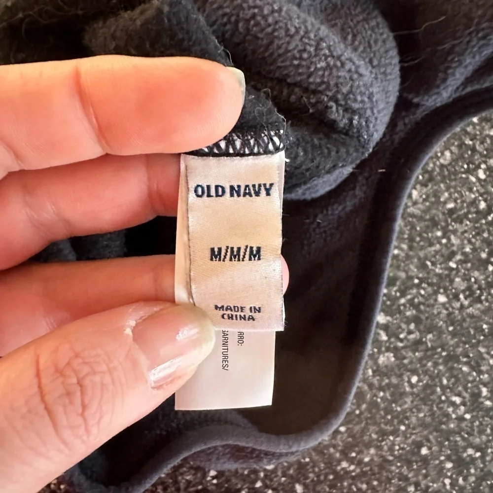 Old Navy Black and Gray Fleece Hat